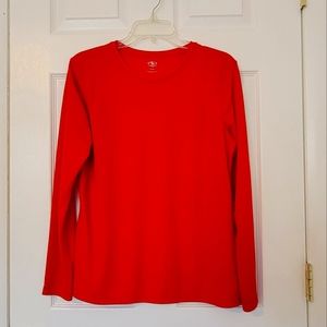 New Athletic Women's long sleeved shirt, size 4-6